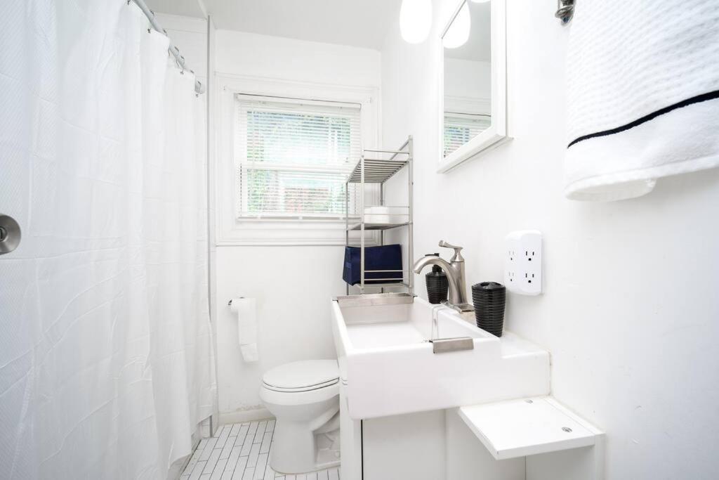 Trendy Apartment In Downtown - Near Montrose Houston Exterior photo